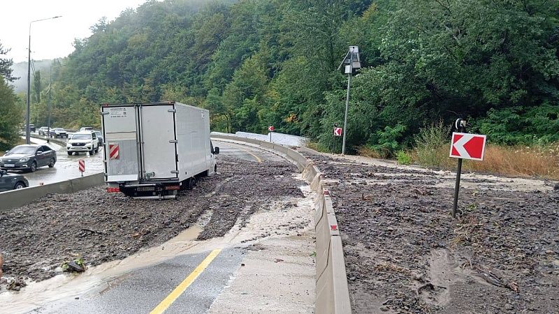 Реверс в сторону Краснодара организовали из-за селя на Молдаванском перевале