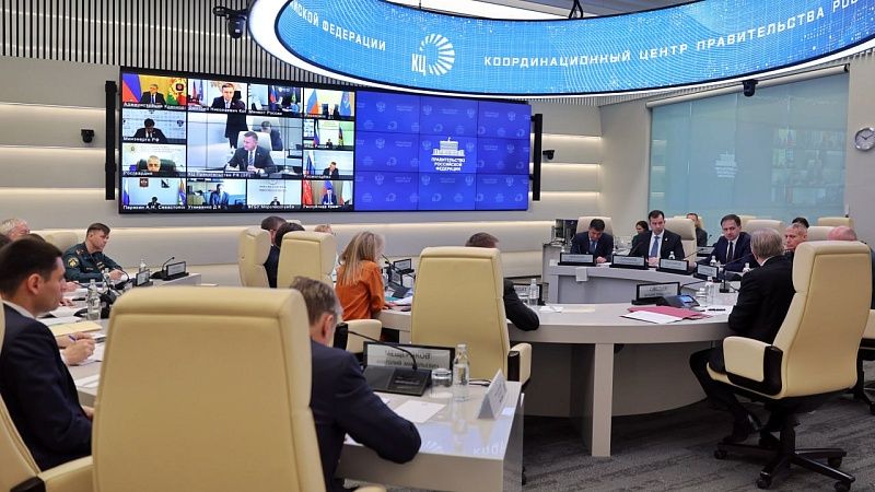 Около 440 тонн мазута собрано со дна моря в Анапе и Темрюке