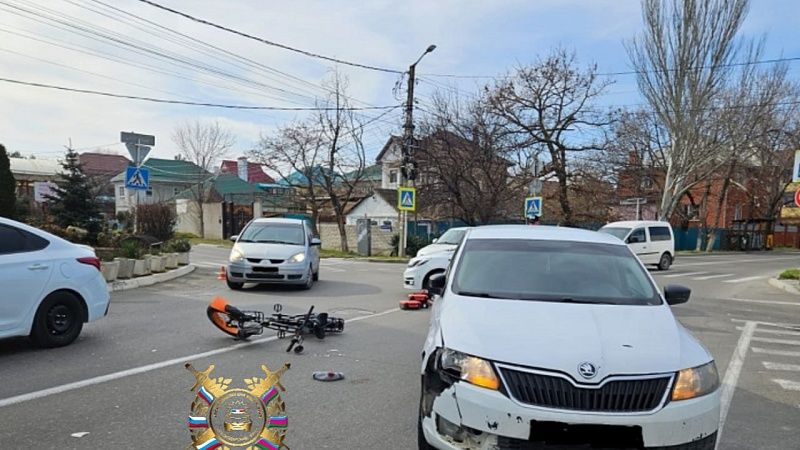 Пьяный мотоэлектровелосипедист спровоцировал ДТП и оказался в больнице Анапы