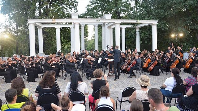 В субботу в Городском саду выступит Кубанский симфонический оркестр