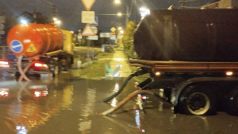 Несколько улиц Краснодара подтопило после продолжительных осадков