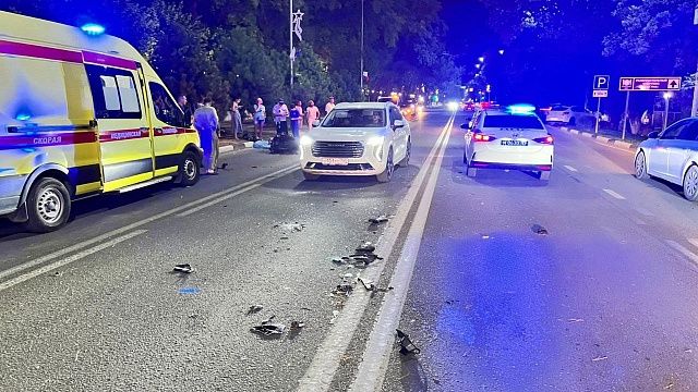 Массовую смертельную аварию устроил мотоциклист в Геленджике