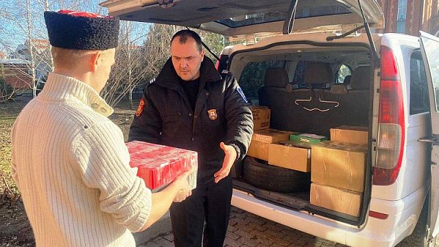 Александр Власов: за две недели собрали более 30 тонн гумпомощи для жителей Донбасса и казаков-добровольцев 