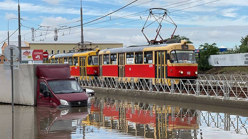  В Краснодаре временно изменились схемы движения нескольких автобусов из-за подтопления улиц