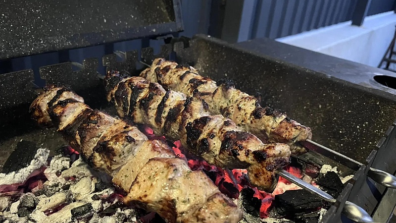 Рекламу мясной компании раскритиковали из-за русофобии в Эстонии