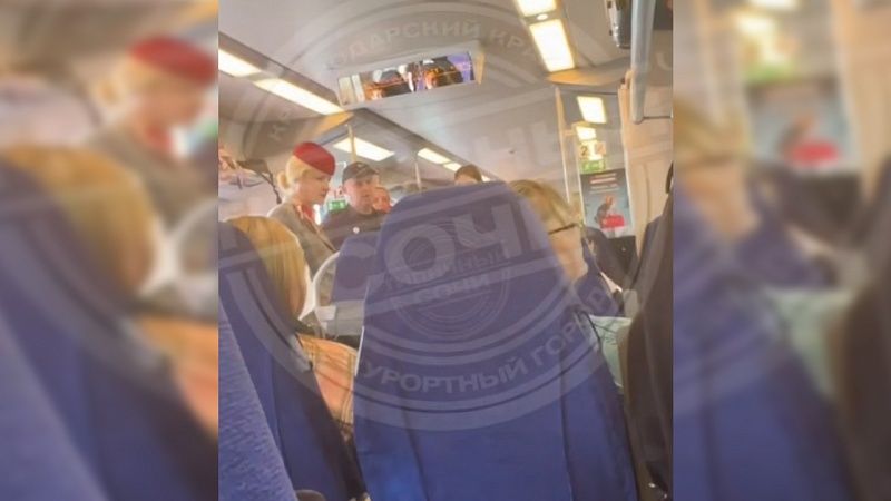 Назвавшийся адыгейцем неадекват грозился зарезать пассажиров электрички в Сочи