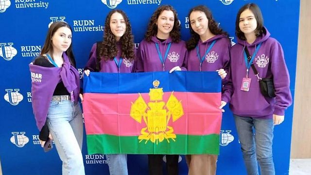 Кубанские школьницы стали призерами Всероссийской олимпиады по французскому языку