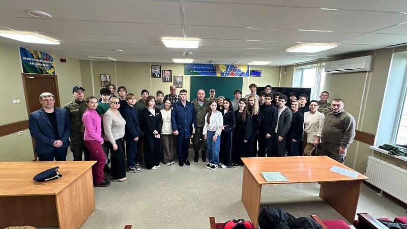 Старшеклассники анапской гимназии посетили «Урок мужества» в Новороссийске 