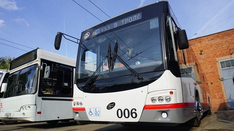 Движение троллейбусов в Краснодаре организовали по временной схеме из-за субботнего пожара