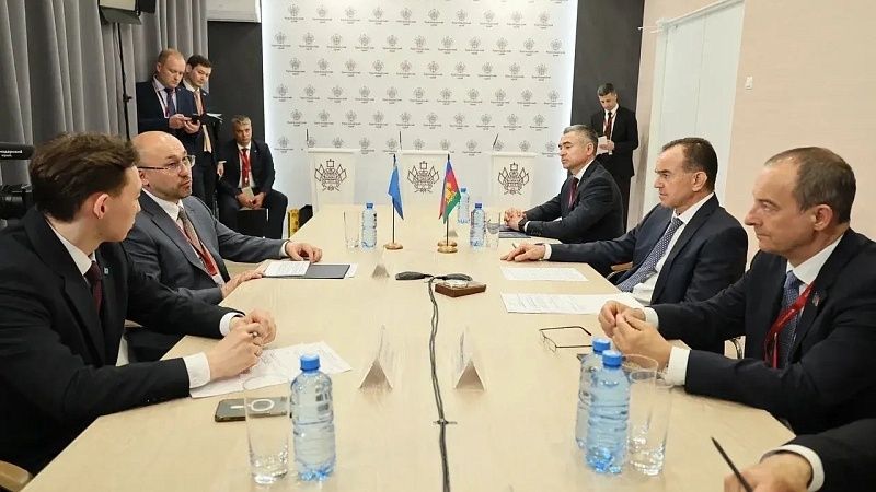 Кондратьев провёл встречу с послом Казахстана в России Абаевым