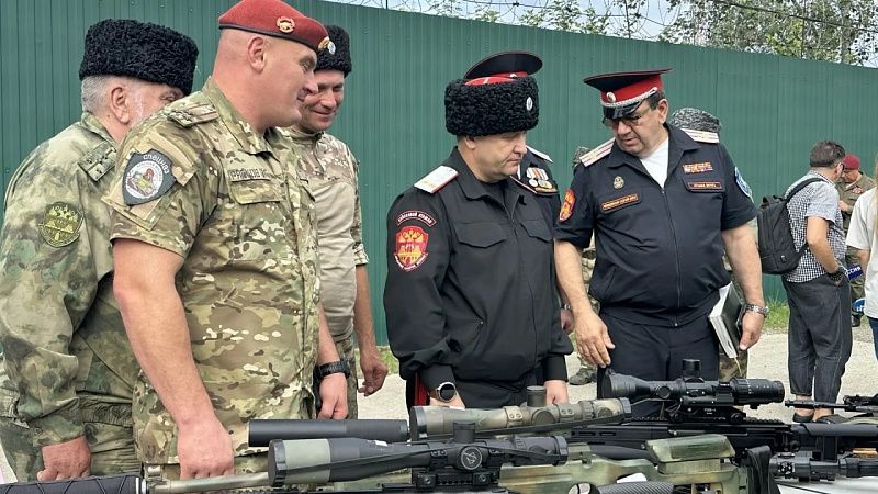 Вице-губернатор Власов принял участие в открытии военно-полевых сборов в Сочи