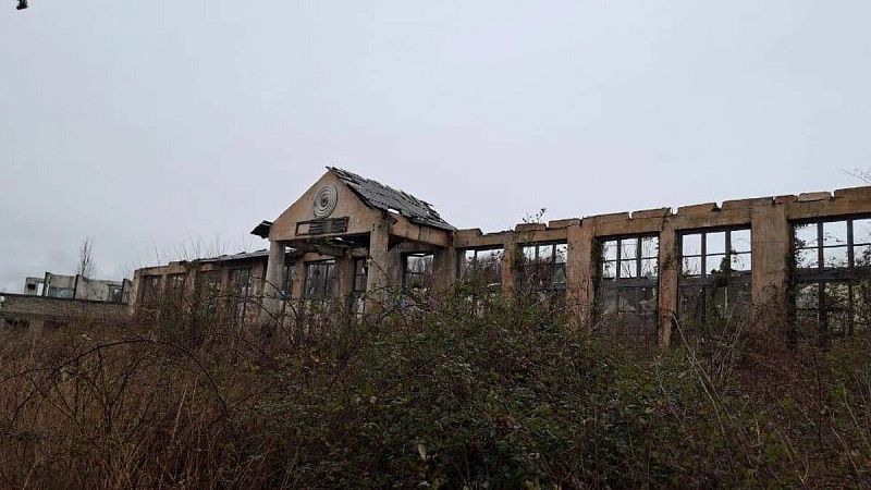 Приставы добились сноса 13 опасных строений в Лазаревском районе Сочи