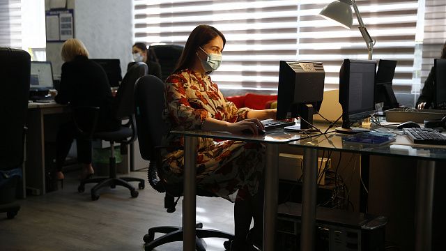 Учреждения Краснодара переходят на отечественную операционную систему. Фото: Геннадий Аносов