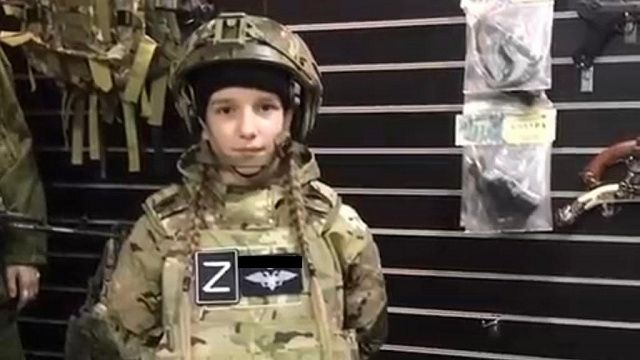 Школьница из Краснодара записала видеообращение к российским военным-участникам СВО