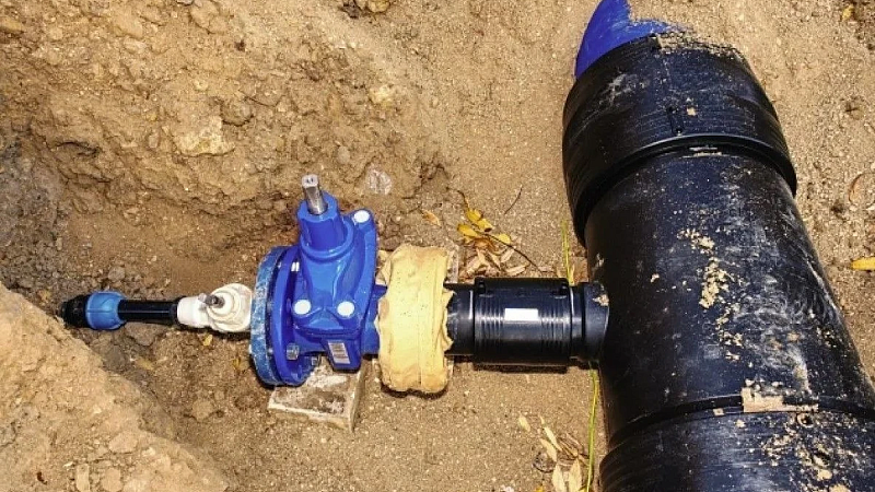 Около 600 незаконных врезок в водопровод обнаружили в Краснодаре