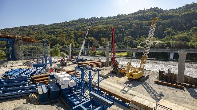 Бетонировать разворотную петлю начали на обходе Адлера 