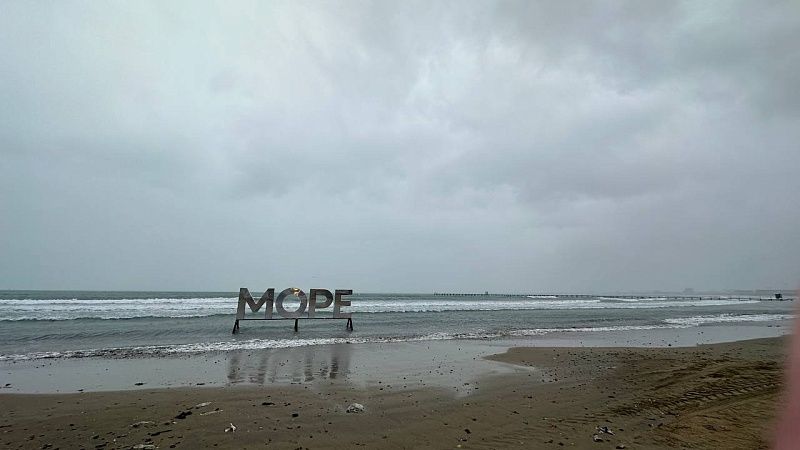 Вор пытался уйти от полицейской погони вплавь по морю в Анапе