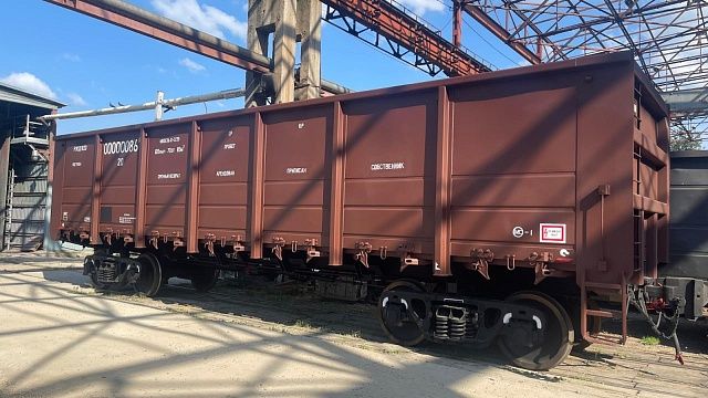 Новый грузовой вагон создали на заводе в Краснодарском крае