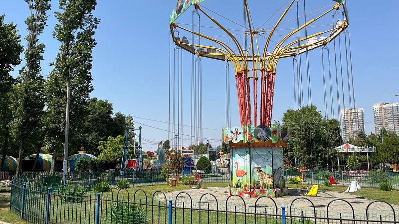 Аттракционы закрыли из-за морозов в Краснодаре