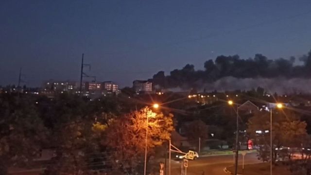 В Ейске потерпел крушение военный самолет Су-34, фото https://t.me/zvezdanews