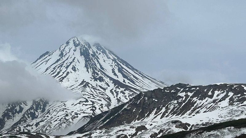 Сильный снегопад и дожди обрушились на горные курорты в Сочи