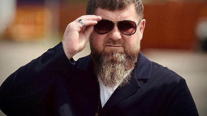 На видео попал пьющий энергетик с логотипом сына Рамзан Кадыров 