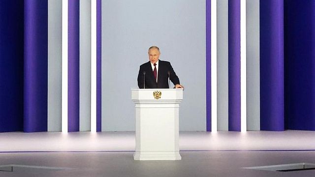 Президент заявил, что экономика России преодолела возникшие из-за давления Запада риски