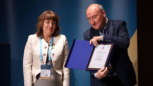Замглавврача ККБ № 1 получила медаль «За заслуги перед отечественным здравоохранением»