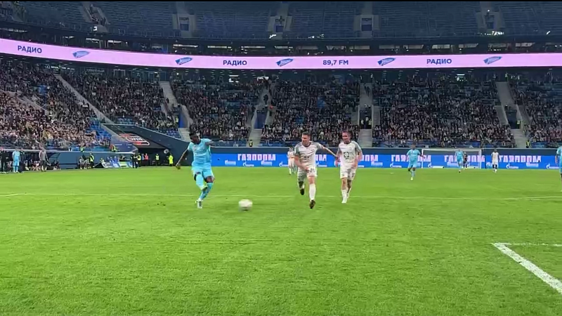 «Зенит» открыл счет сразу после отмененного гола «Балтики»