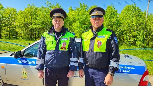 Полицейские помогли спасти мужчину с инсультом в Белореченске