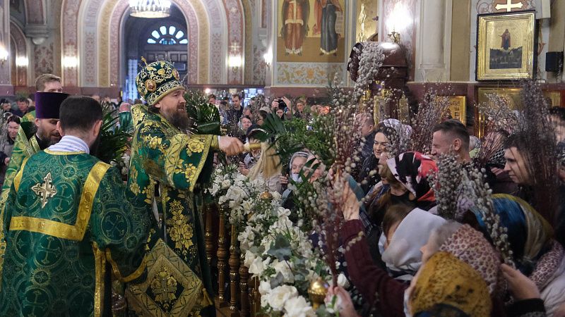 В канун праздника Митрополит Кубанский Григорий совершил Всенощное бдение