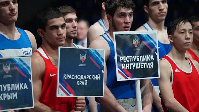 В Краснодаре во дворце спорта «Олимп» проходят Всероссийские соревнования по боксу