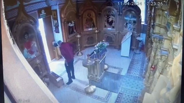 Полиция Краснодара задержала мужчину, обокравшего православный храм. Фото: пресс-служба УМВД России по Краснодару