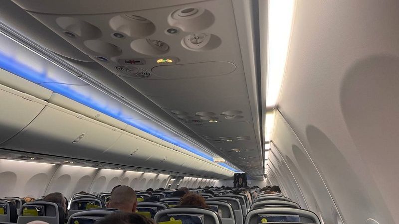 Мигрант-каннибал пытался съесть себя во время депортации из США