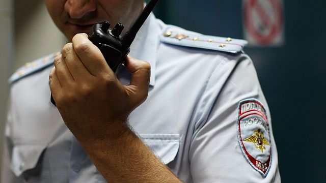 В Краснодаре мужчина украл из магазина сотню телефонов на 1,2 млн рублей