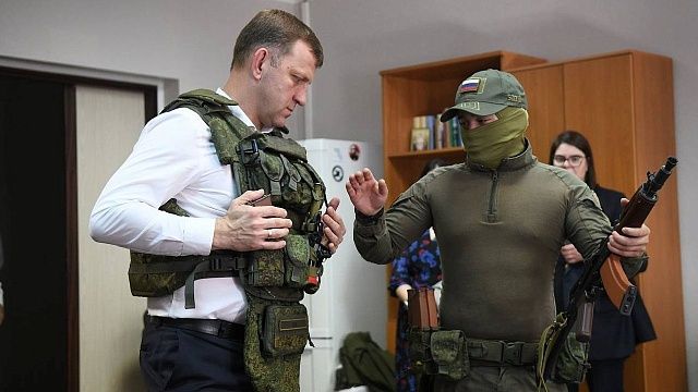 Глава Краснодара посетил Центр военной подготовки и принял участие в занятии 