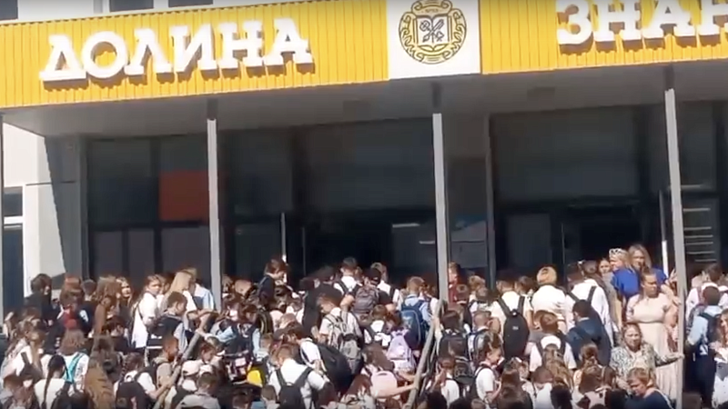 Во время пересменки произошла давка детей в школе № 55 Волгограда