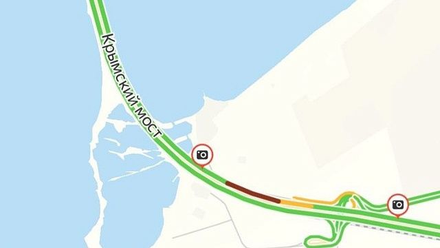 Число авто достигло полутора тысяч в пробке у Крымского моста