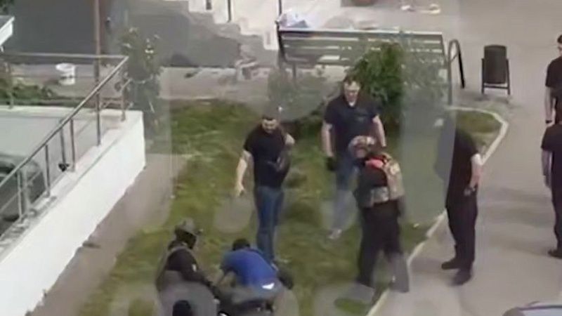 Стрельбище устроил неизвестный мужчина в ЖК «Спортивный Квартал» в Новой Москве