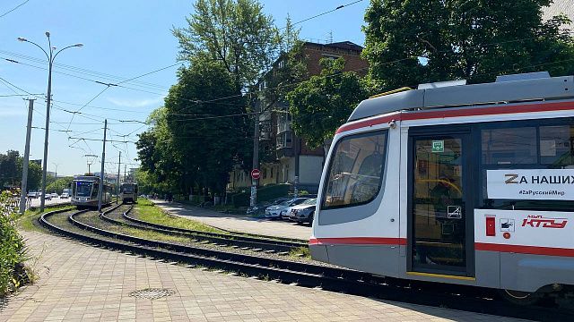 Из-за аварии на подстанции в Краснодаре не работают некоторые светофоры и остановлено движение трамваев