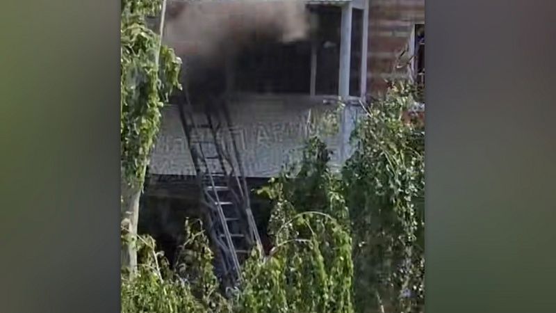 Шесть человек спасли из пожара в Армавире