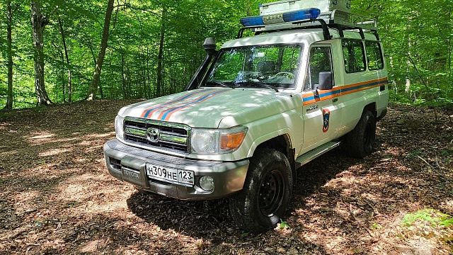 Пропавшего в горах Сочи грибника спасатели ищут третий день. Фото: пресс-служба ЮРПСО МЧС России