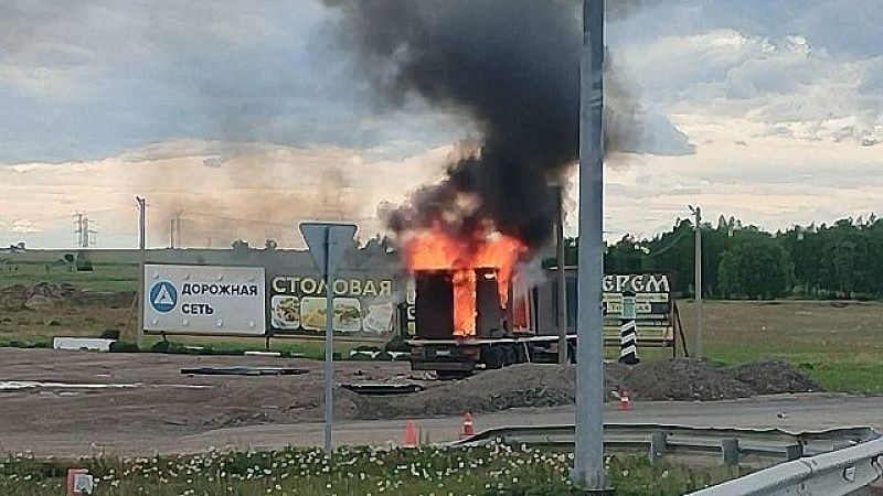 Зеленский заявил, что операцию с ударами по аэродромам готовили в регионах России