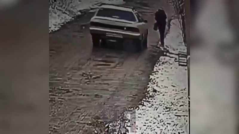 Женщина чудом спаслась от извращенца на машине в Краснодаре