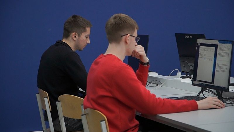 Студенты примут участие в конкурсе на создание сервисов для мессенджера MAX