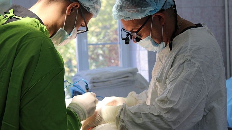 Кожу с предплечья пересадили на пораженный раком язык пациентке в Краснодаре 