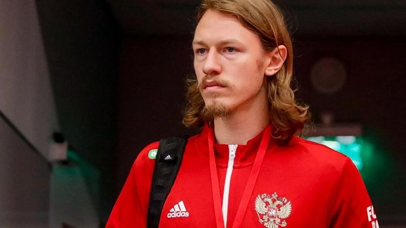 Матвей Сафонов и Сергей Волков выйдут в основе против Камеруна 