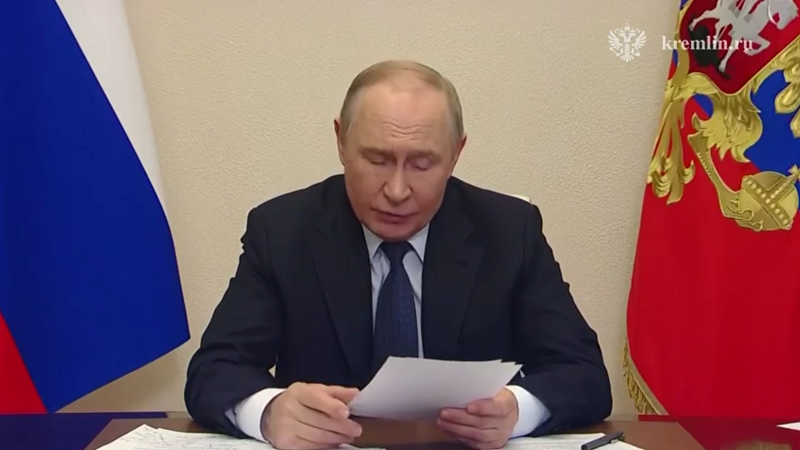 Путин объявил пасхальное перемирие с 11 по 12 апреля на всех направлениях