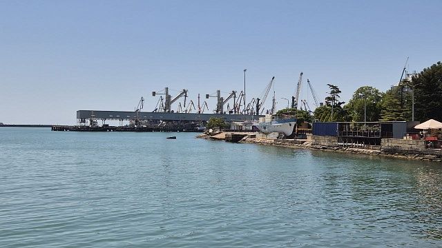 Суд объяснил, почему Туапсинский морской порт вернули в собственность России