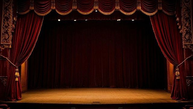 Тихонов обратился к россиянам с просьбой скинуться на съемки фильма о нем